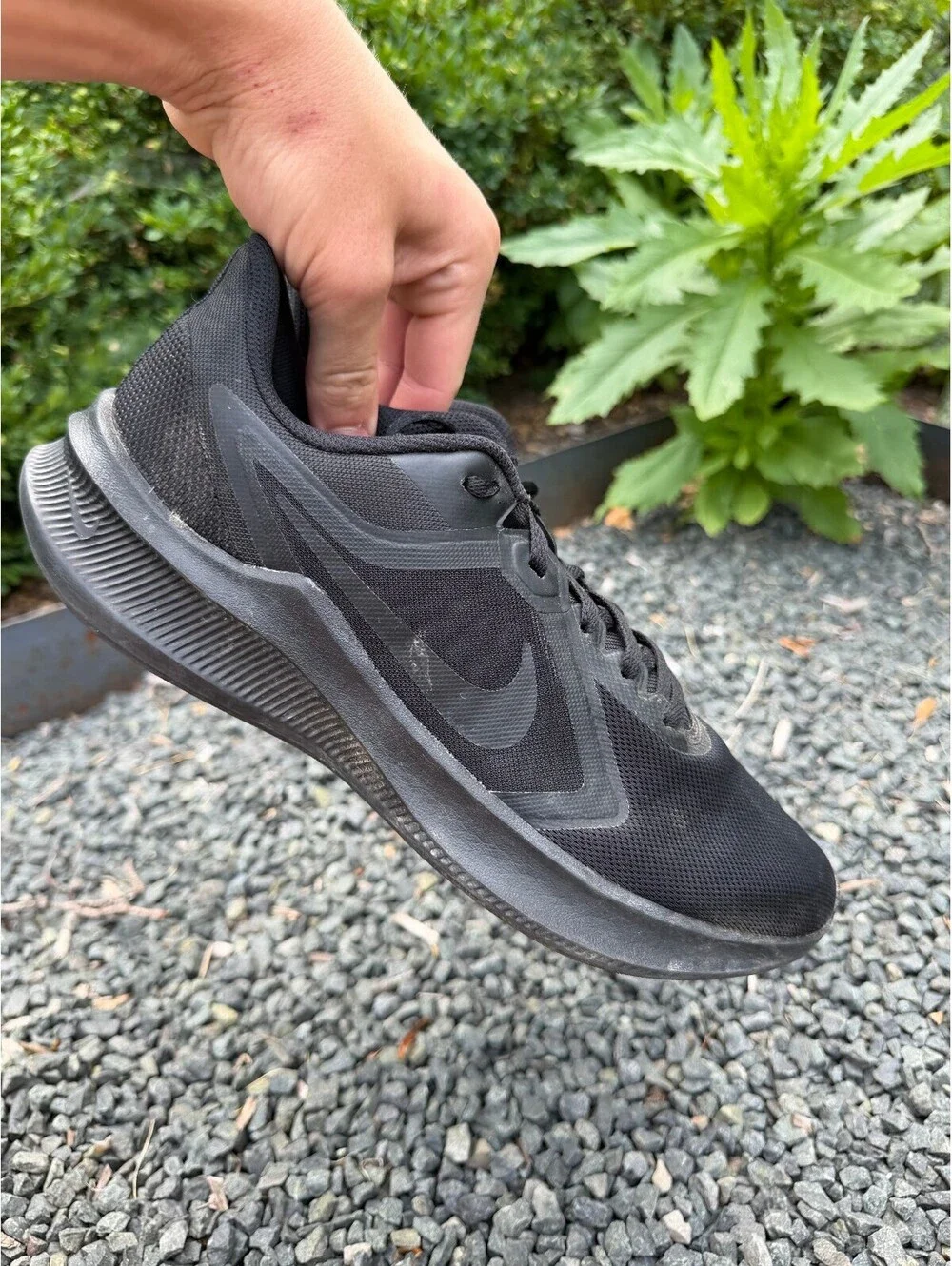 Nike Downshifter 10 Black Iron Grey Size 9M 10.5W
